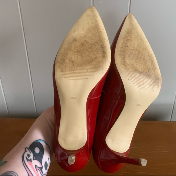 Guess Red Heels Size 9.5 - Picture 3 of 3